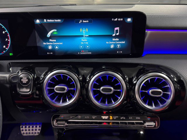 Used 2021 Mercedes-Benz CLA 250 4MATIC image 25