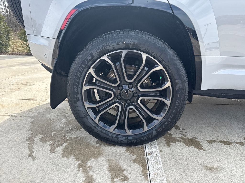 New 2026 Land Rover Defender 110 OCTA image 8