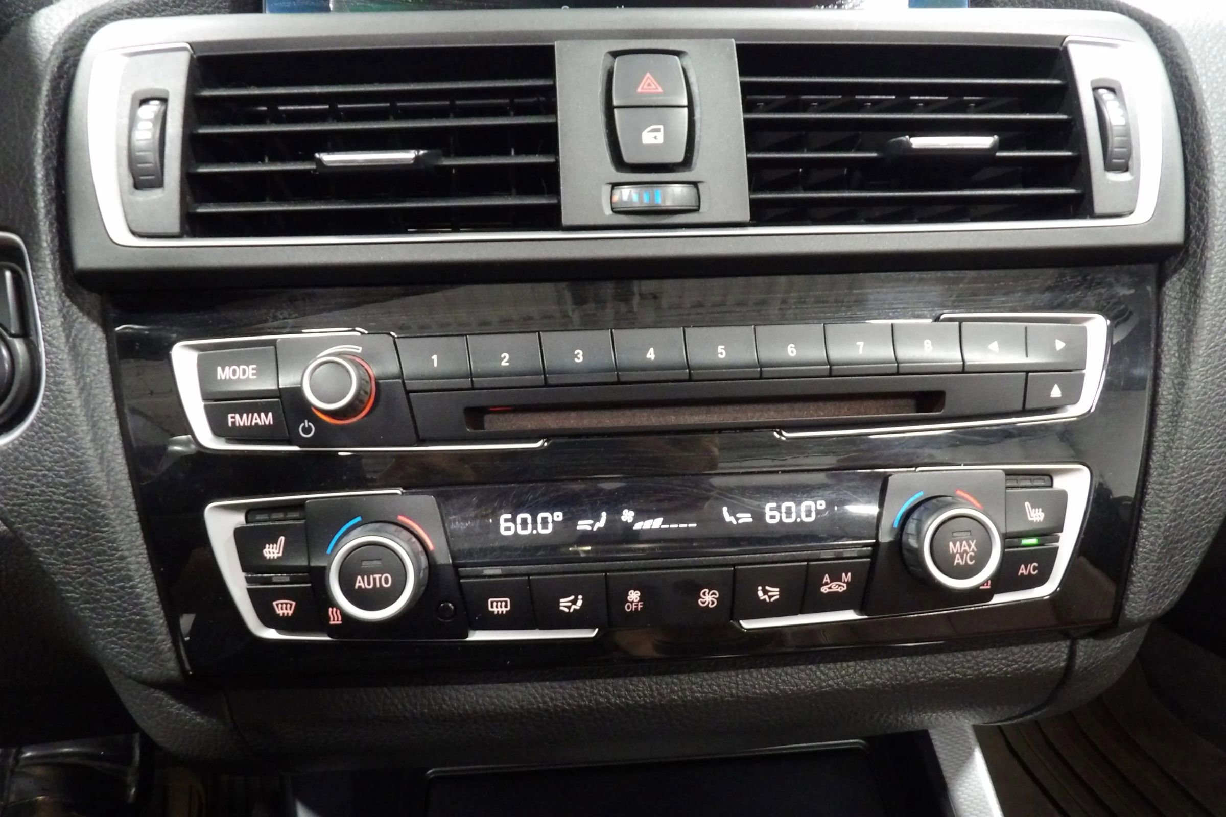 Used 2016 BMW M235i xDrive Convertible image 18