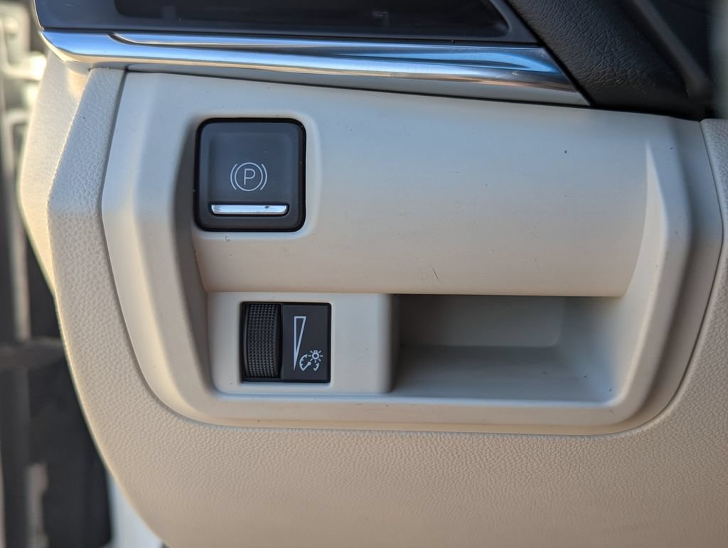 Used 2020 Cadillac CT4 Premium Luxury RWD image 12