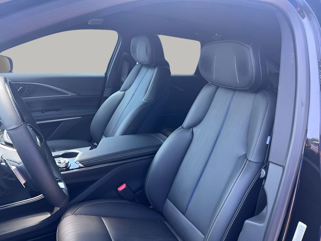 New 2026 Cadillac Lyriq V image 28