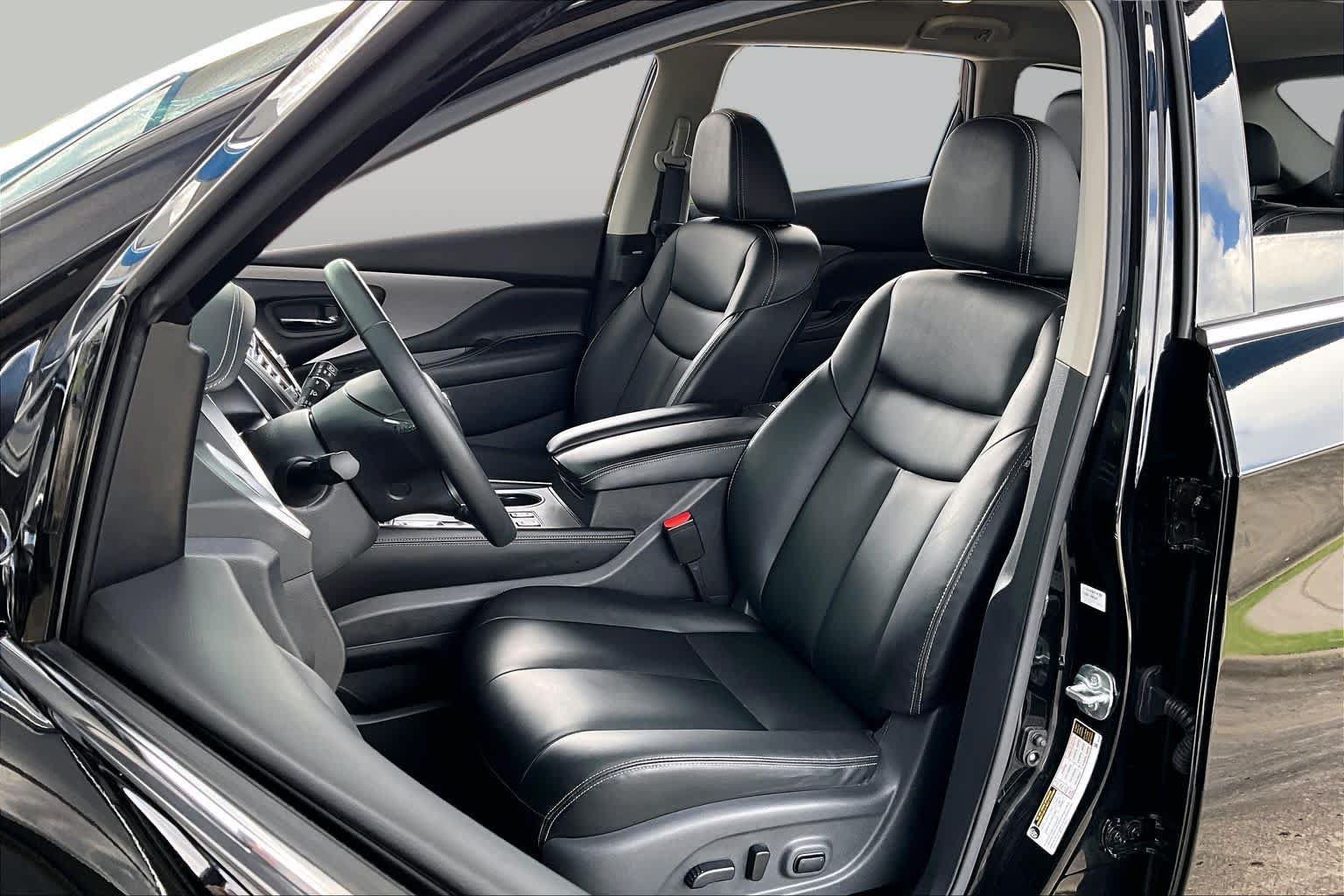 Used 2023 Nissan Murano SV w/ SV Midnight Edition Package FWD image 8