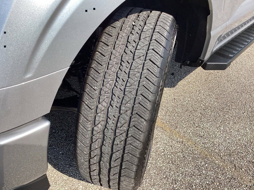 New 2025 Ford F150 Lariat w/ Equipment Group 501A Mid image 18