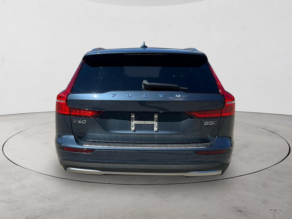 New 2026 Volvo V60 B5 Cross Country Plus w/ Protection Package Premier AWD/4WD image 4