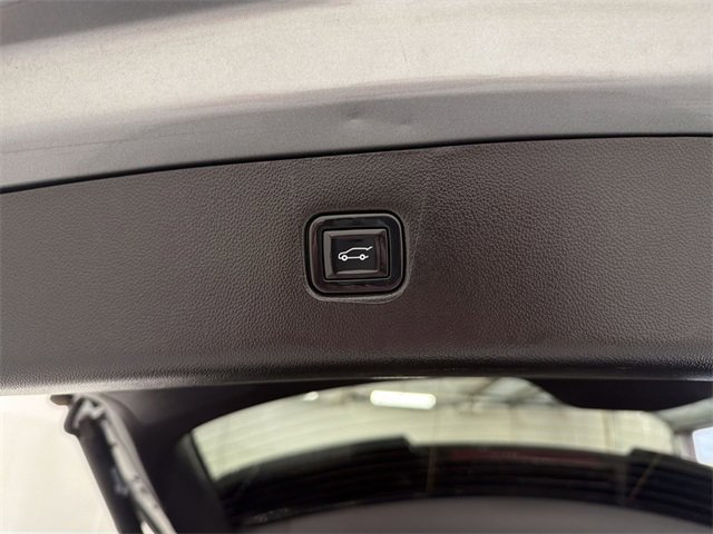 Certified 2023 Chevrolet Blazer RS w/ Driver Confidence II Package image 17