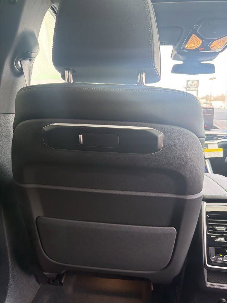 New 2026 BMW X6 M60i image 16