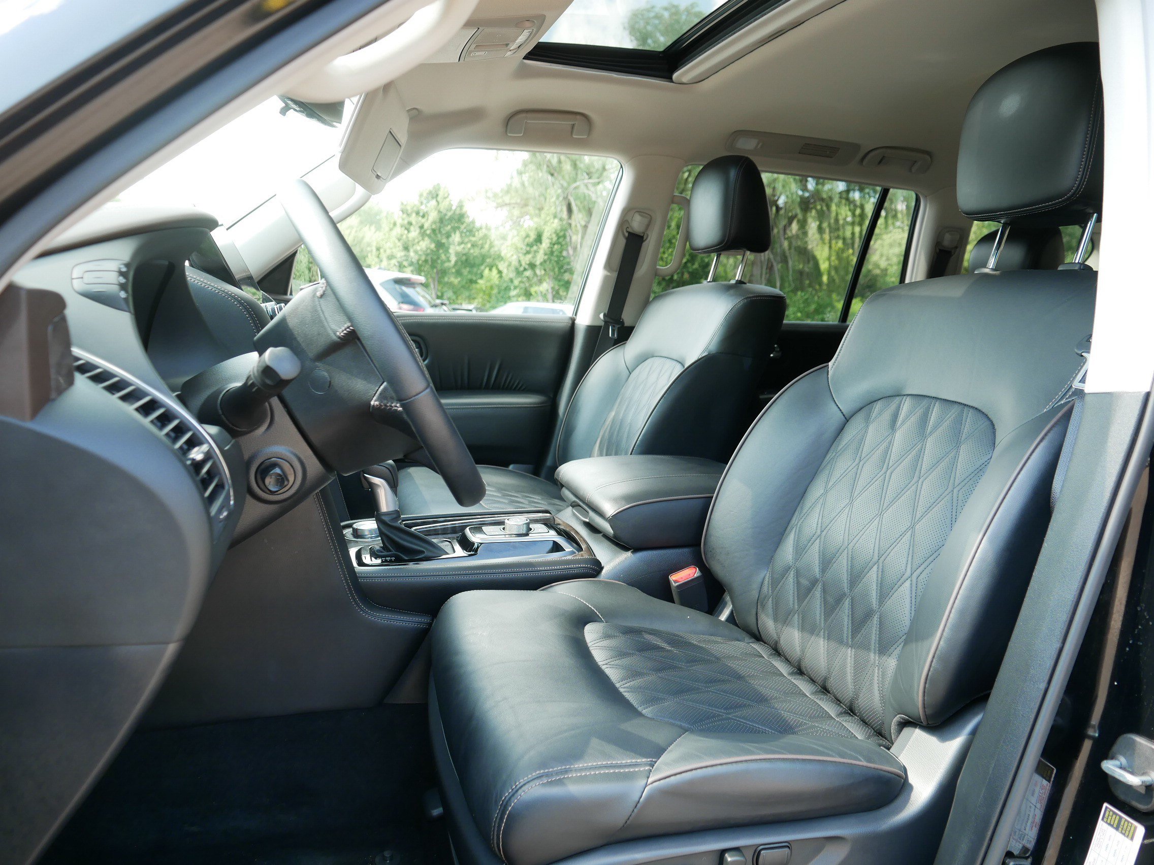 Certified 2024 Nissan Armada Platinum AWD/4WD image 34