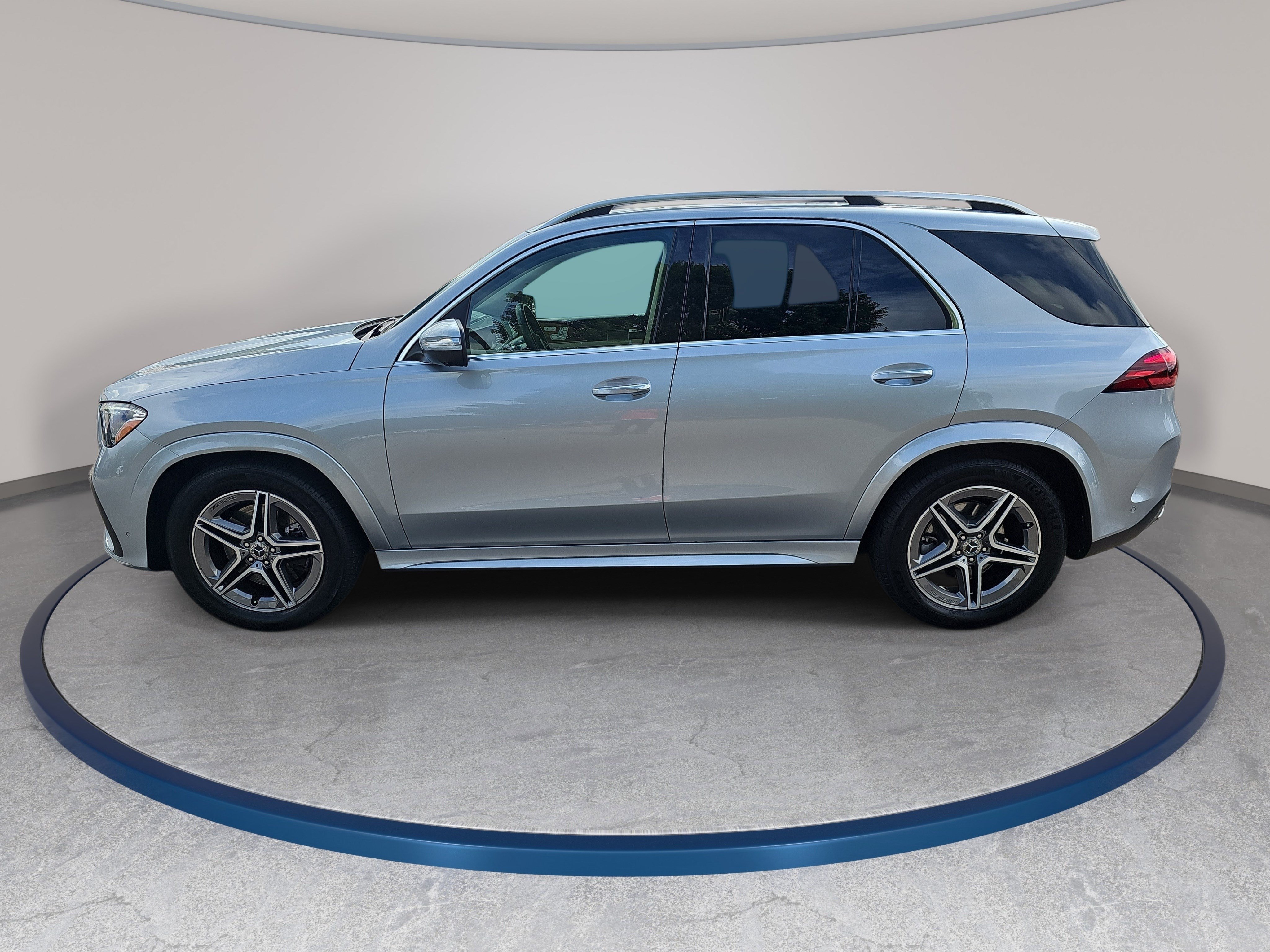 Used 2026 Mercedes-Benz GLE 450 4MATIC image 9