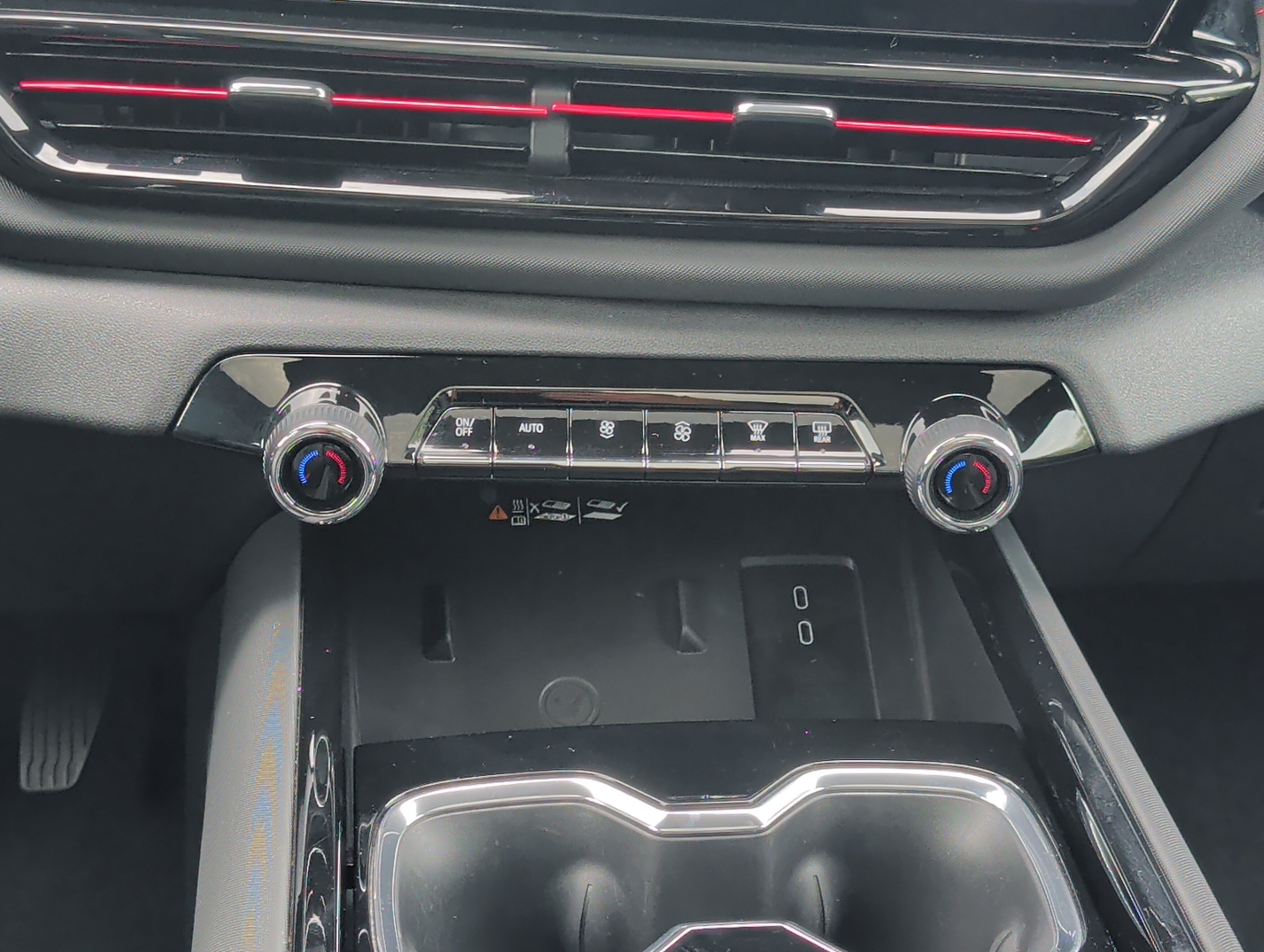 Used 2024 Chevrolet Silverado EV RST AWD/4WD image 26