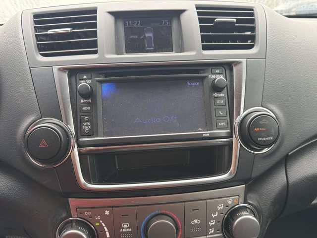 Used 2013 Toyota Highlander SE AWD/4WD image 15
