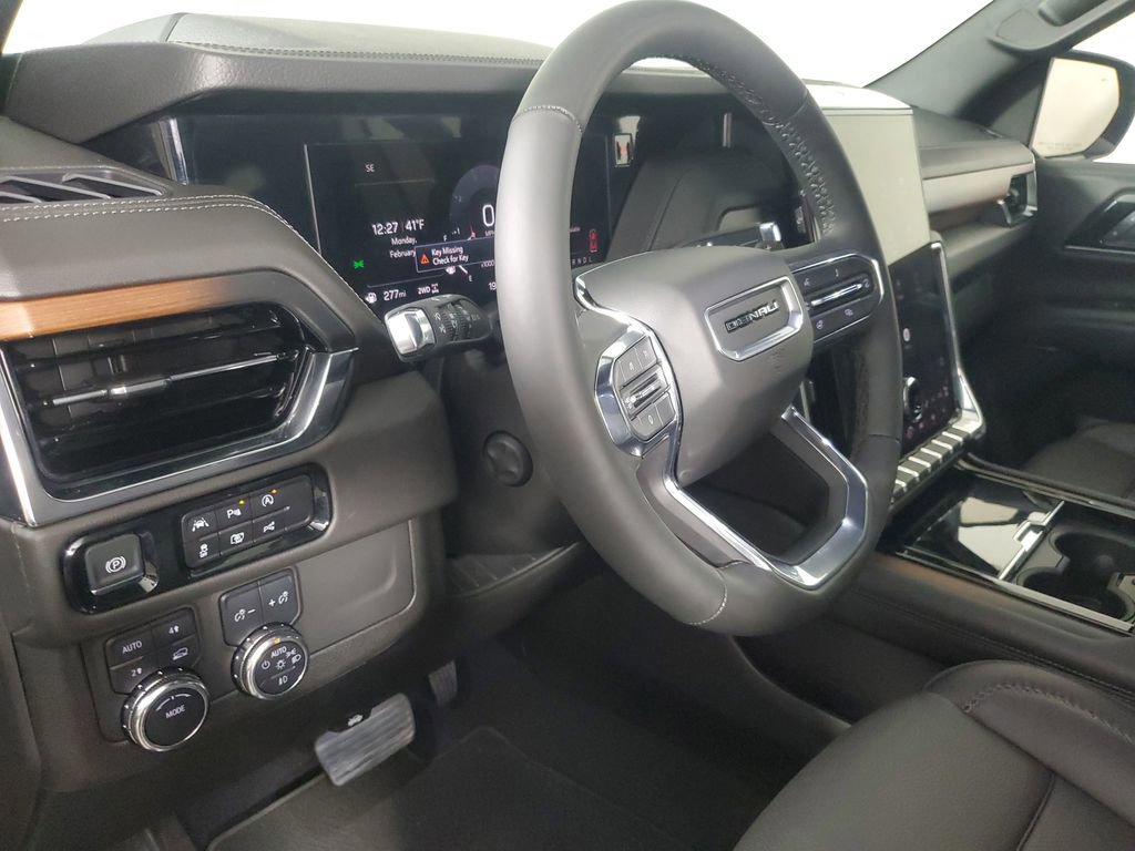 Used 2025 GMC Yukon Denali image 24