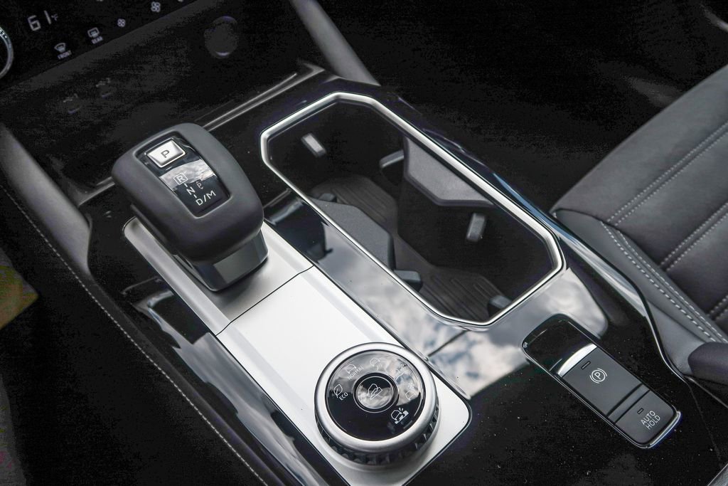 New 2026 Mitsubishi Outlander LE AWD/4WD image 38