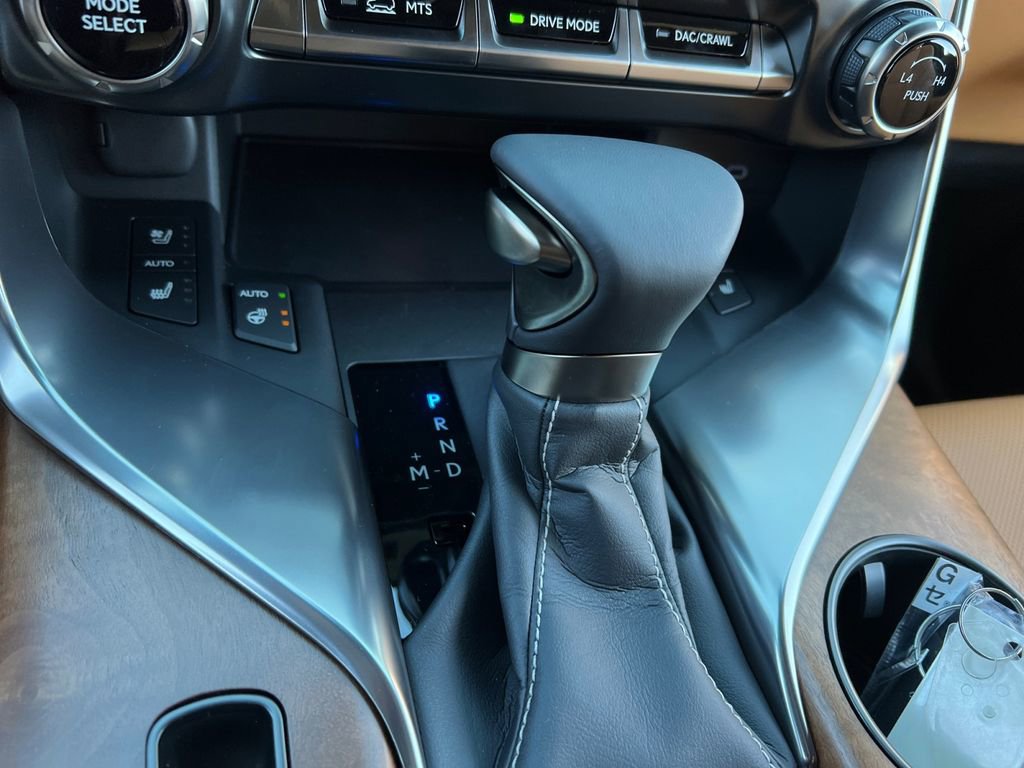 New 2025 Lexus LX 600 4WD w/ Luxury Package image 23