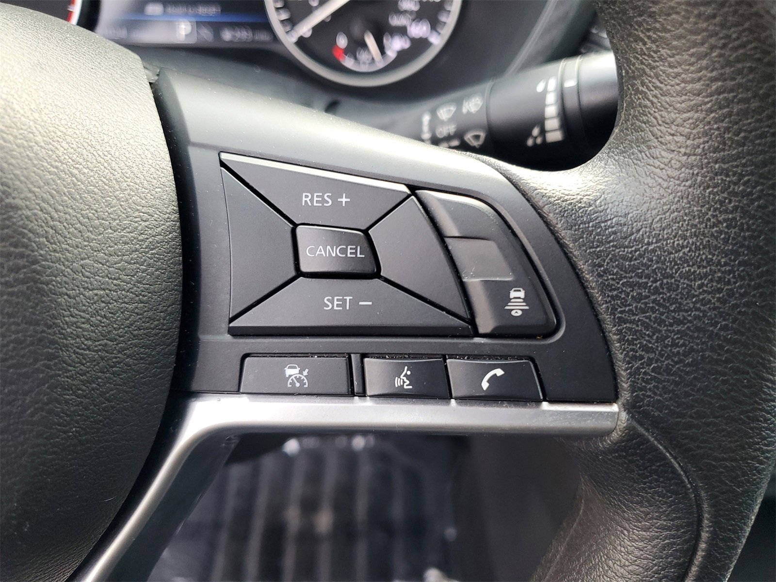 Used 2024 Nissan Sentra SV image 12