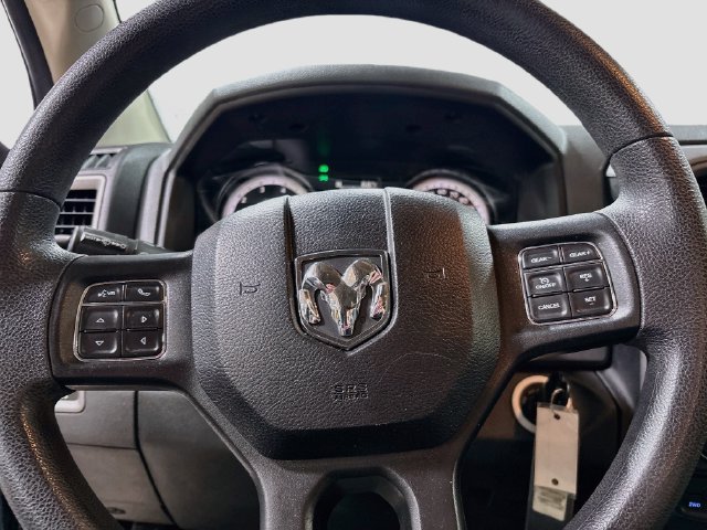 Used 2018 RAM 1500 Express w/ Express Value Package AWD/4WD image 9