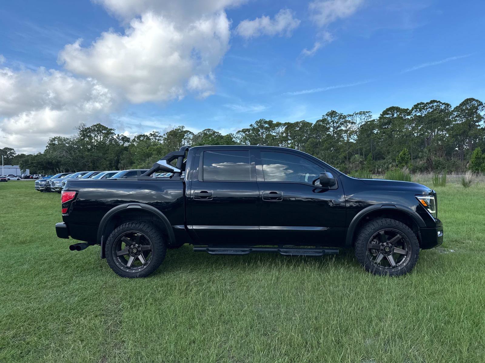 Used 2022 Nissan Titan PRO-4X w/ Pro-4x Utility Package AWD/4WD image 2