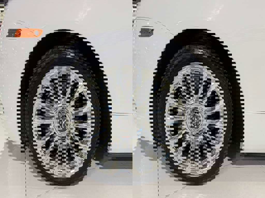 Used 2019 Rolls-Royce Dawn image 58