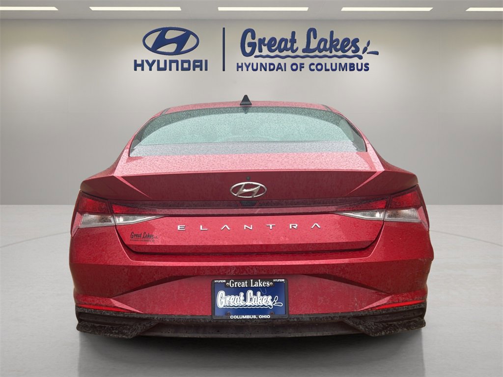 Used 2021 Hyundai Elantra SE image 4