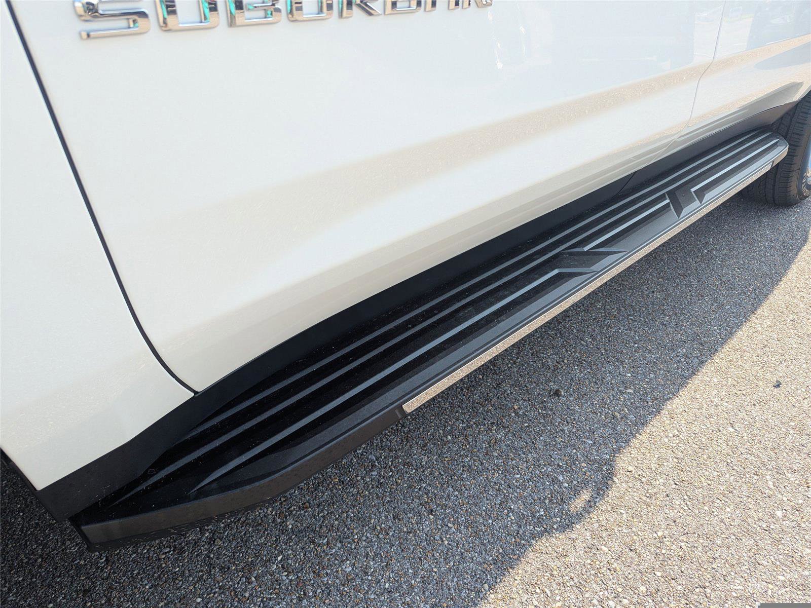 New 2025 Chevrolet Suburban Premier image 11