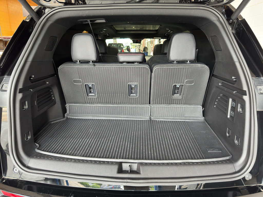 Used 2026 Chevrolet Traverse RS w/ LPO, Floor Liner Package AWD/4WD image 22