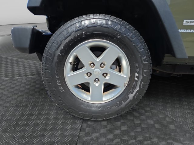 Used 2015 Jeep Wrangler Sport w/ Quick Order Package 24S AWD/4WD image 29