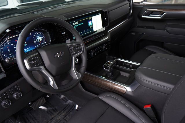 Used 2026 Chevrolet Silverado 1500 LT Trail Boss w/ LT Trail Boss Premium Package image 28