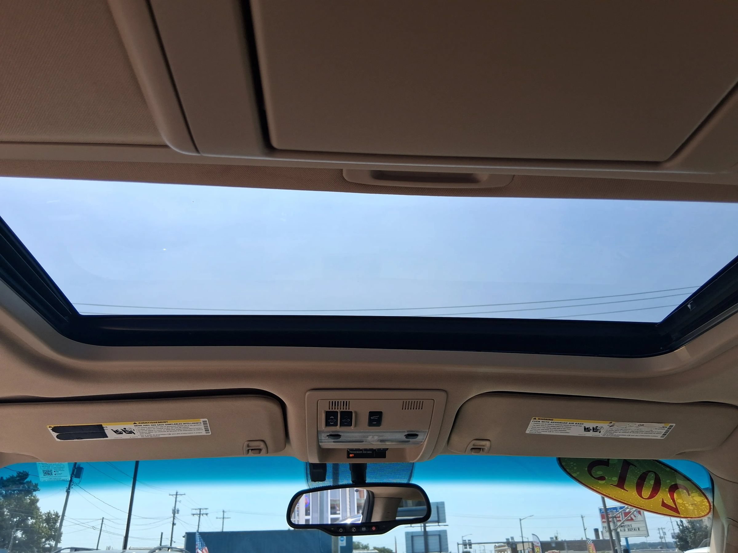Used 2012 GMC Yukon XL Denali AWD/4WD image 19