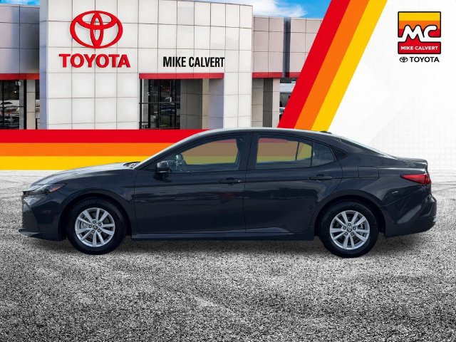 Used 2026 Toyota Camry LE FWD image 3