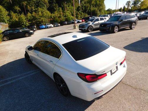 Used 2022 BMW 530i xDrive w/ Executive Package AWD/4WD image 8