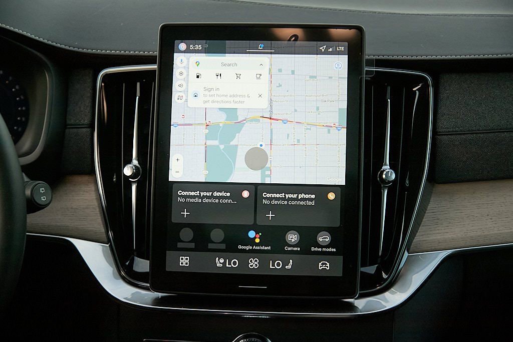 New 2026 Volvo XC90 B6 Plus w/ Protection Package Premier image 27