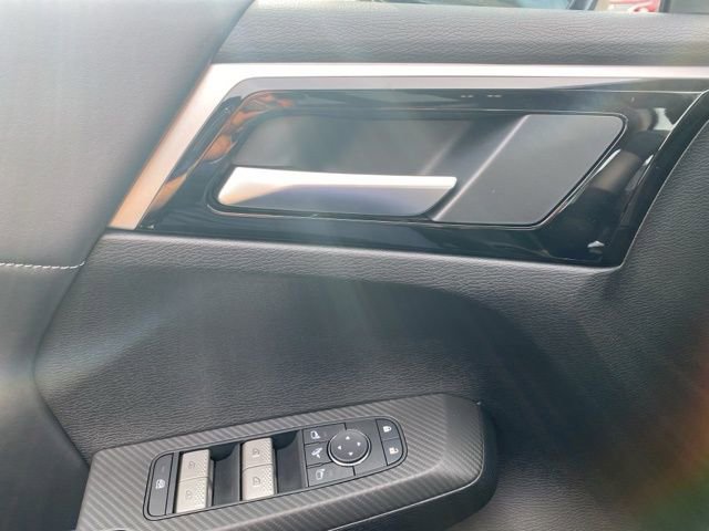 New 2025 Mitsubishi Outlander SE image 19