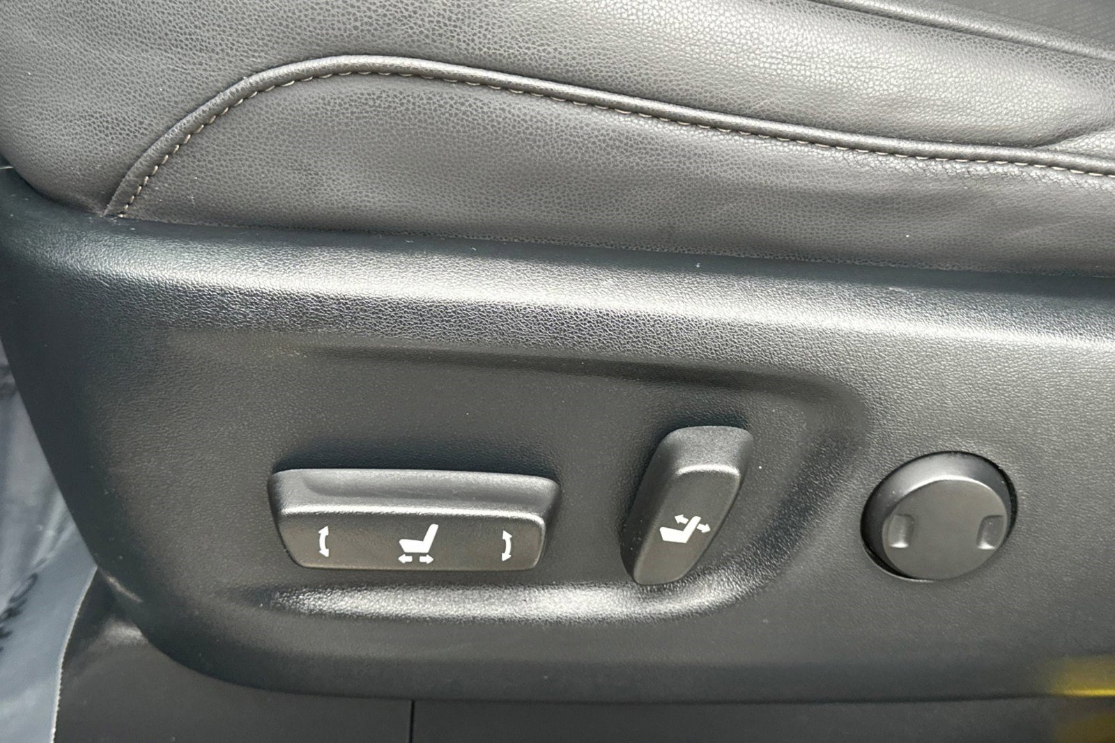 Used 2019 Lexus GX 460 image 16