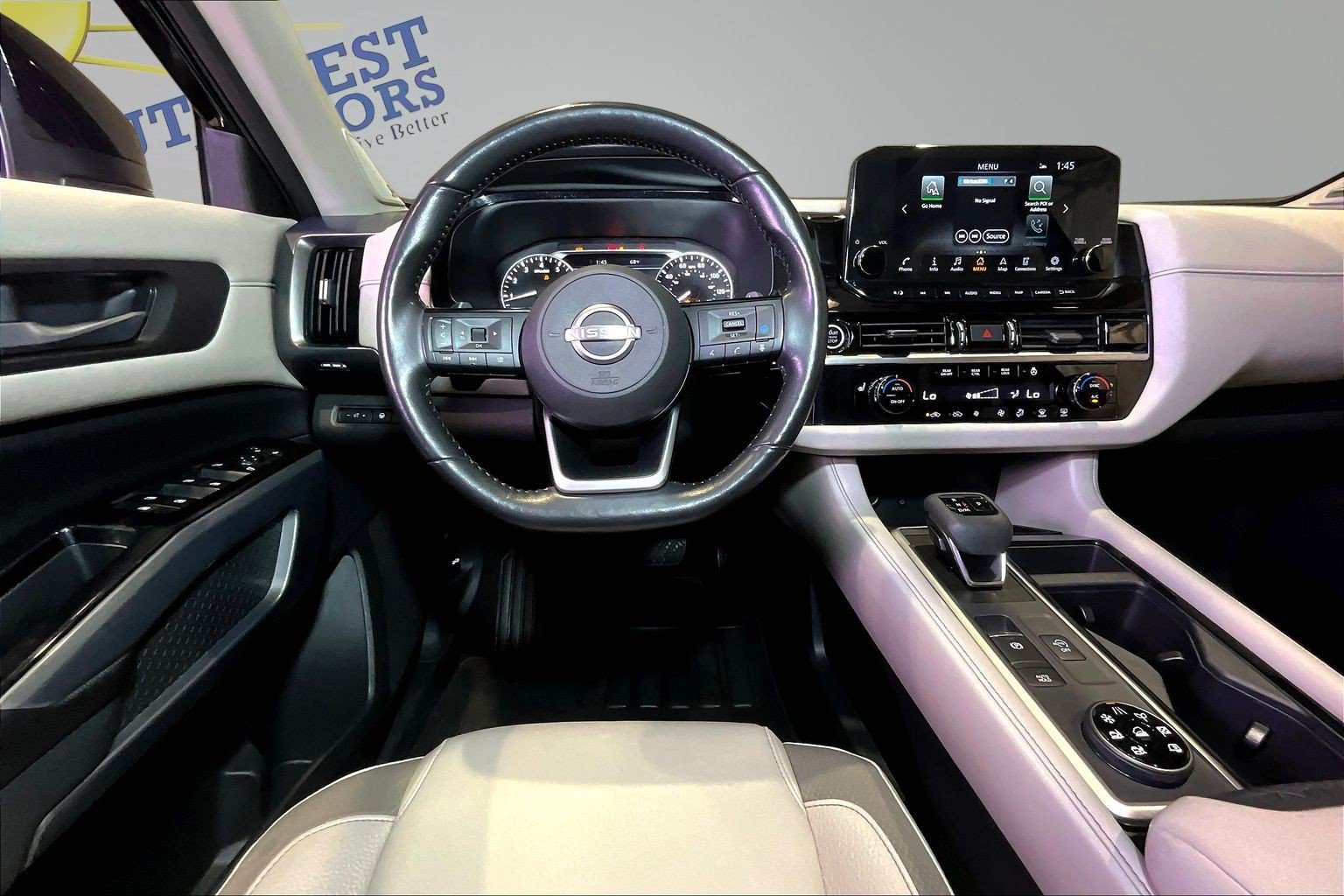 Used 2022 Nissan Pathfinder SL w/ SL Premium Package AWD/4WD image 9