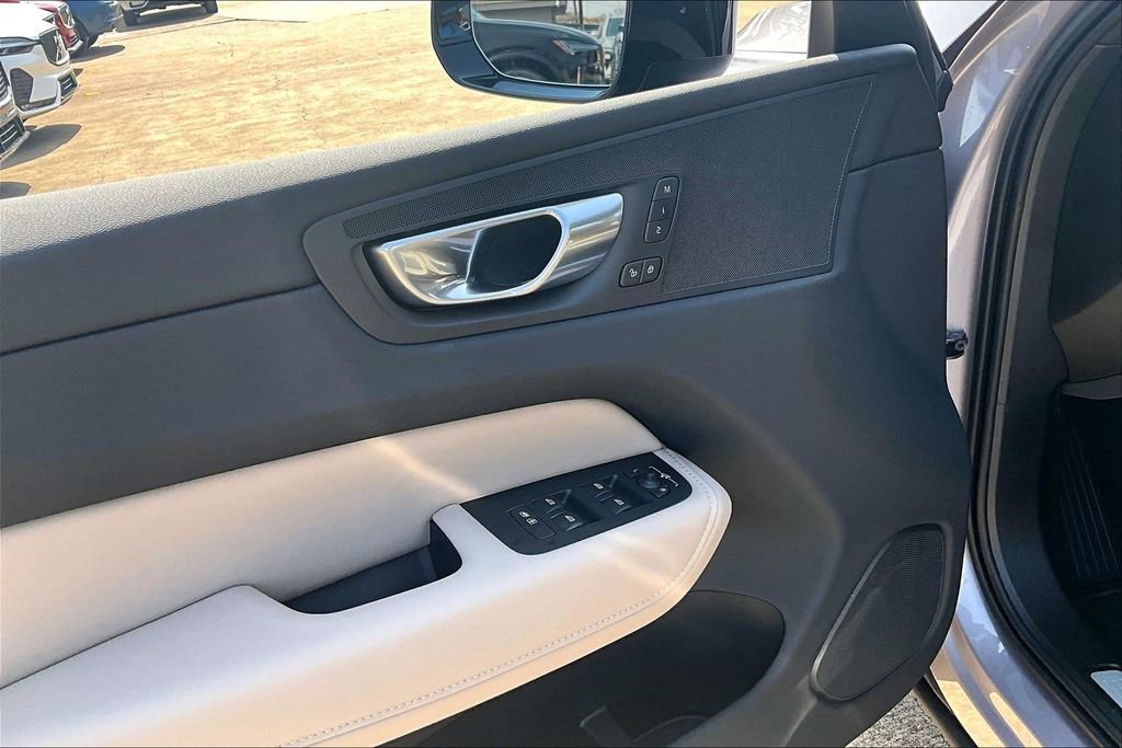 New 2026 Volvo XC60 B5 Plus w/ Protection Package Premier AWD/4WD image 30