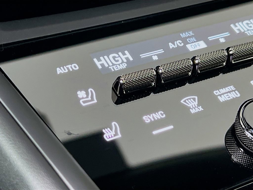 New 2026 Porsche Macan Turbo Electric image 23