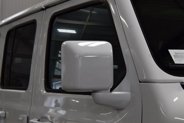 Used 2024 Jeep Wrangler Sahara w/ Safety Group image 17