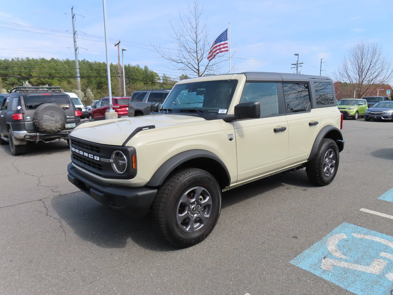 Certified 2025 Ford Bronco Big Bend AWD/4WD image 3