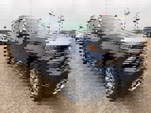 Used 2019 Chevrolet Silverado 1500 High Country w/ Safety Package II image 1