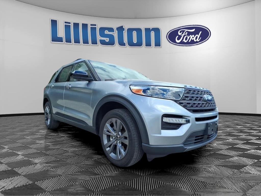 Used 2022 Ford Explorer XLT w/ Equipment Group 202A image 1