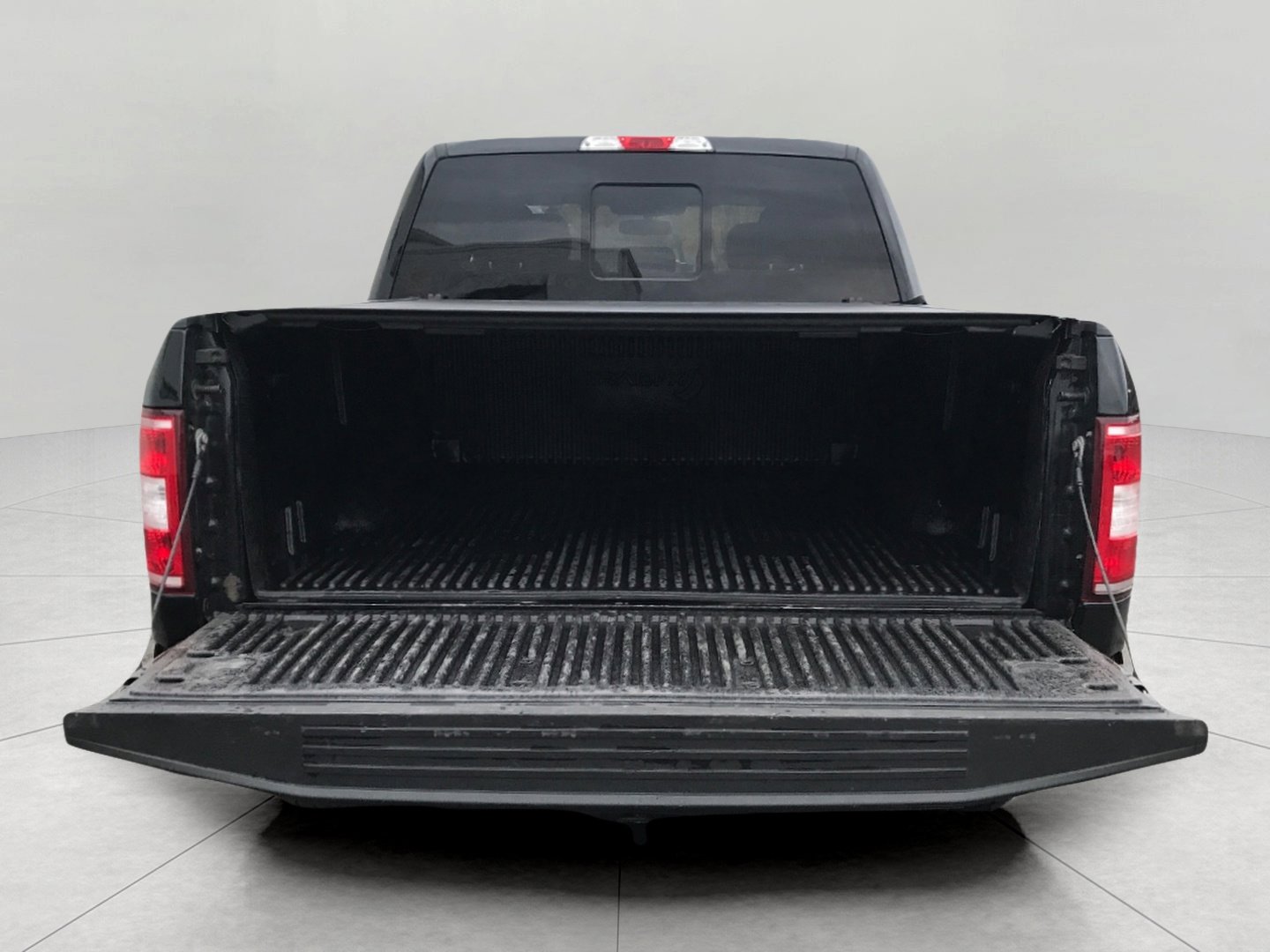 Used 2019 Ford F150 Lariat image 13