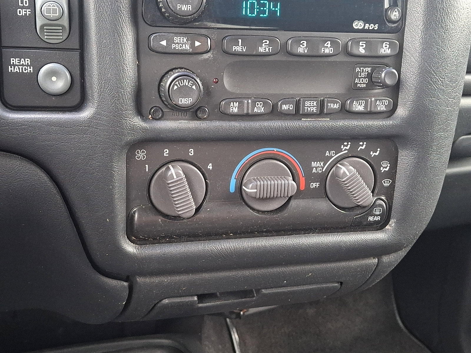 Used 2003 Chevrolet Blazer LS w/ Preferred Equipment Group image 15