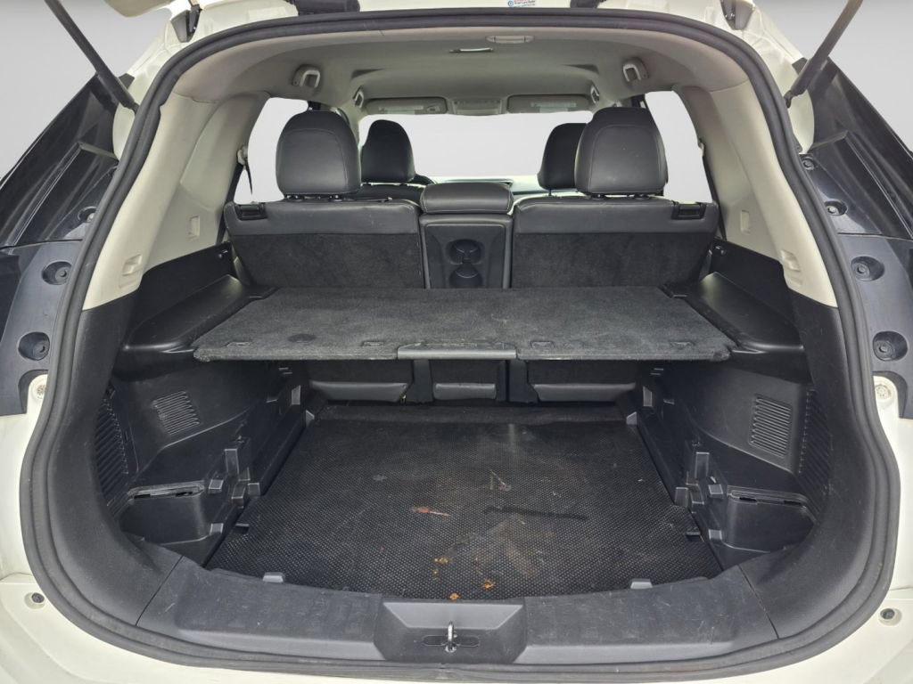 Used 2017 Nissan Rogue SV AWD/4WD image 26