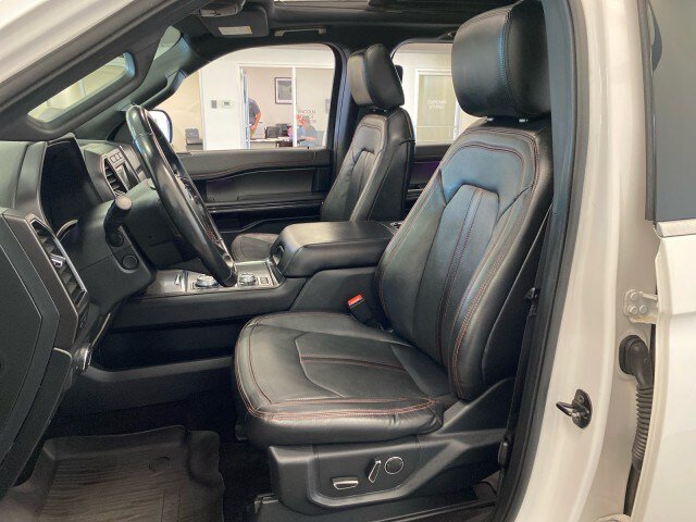 Used 2019 Ford Expedition Limited w/ Equipment Group 303A AWD/4WD image 16