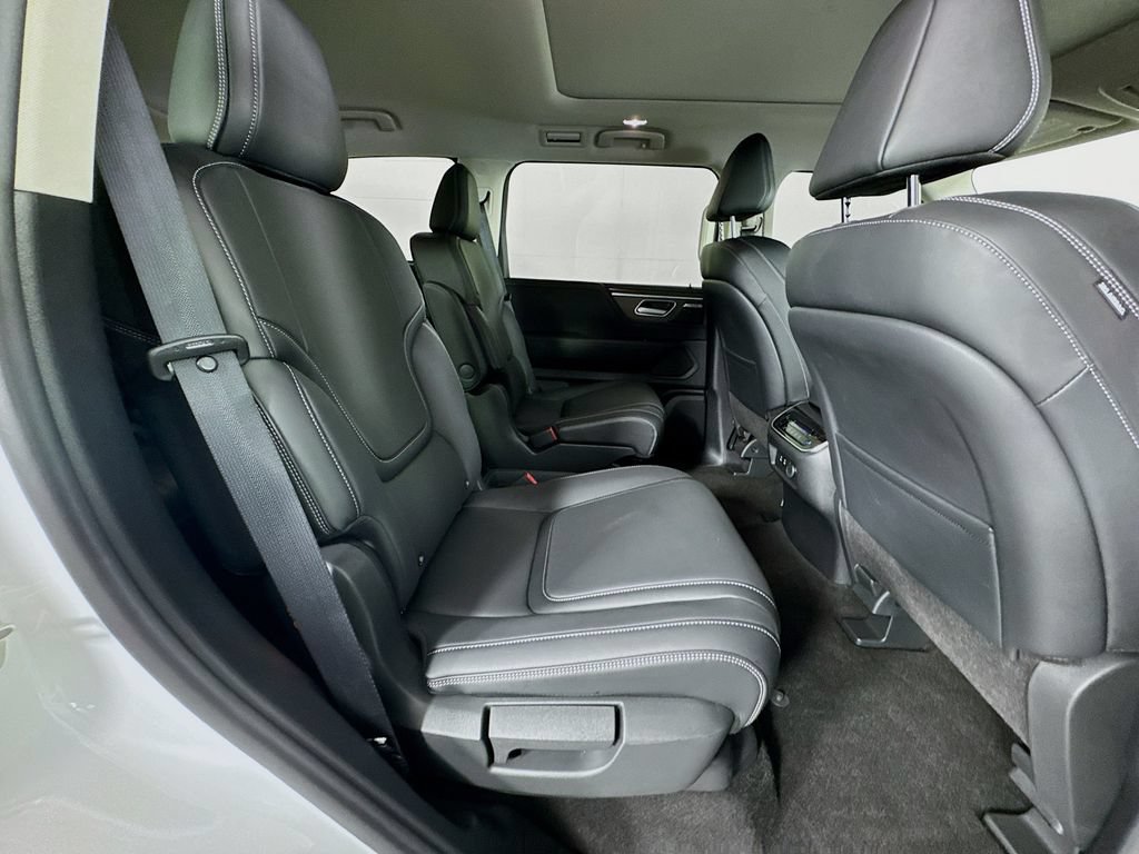 Certified 2026 INFINITI QX80 Pure w/ Cargo Package RWD image 39