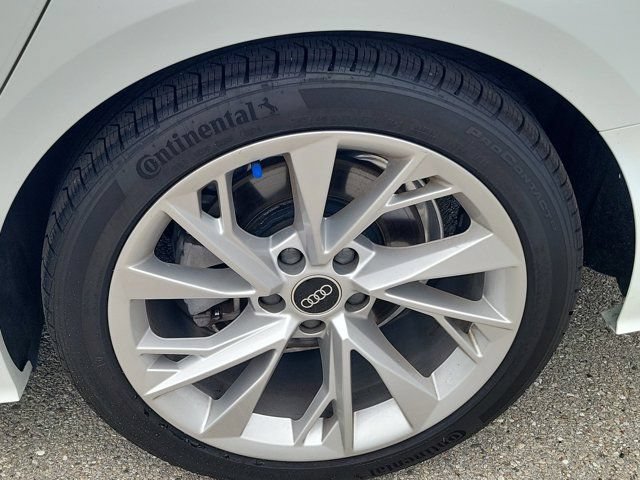 Used 2022 Audi A5 2.0T Premium Plus AWD/4WD image 9