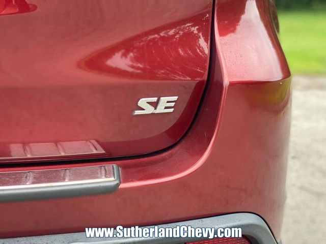 Used 2019 Toyota Highlander SE FWD image 12