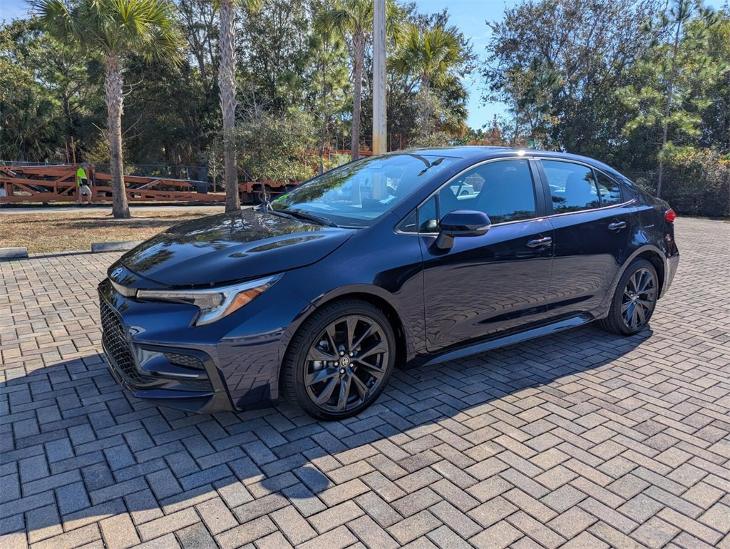 Certified 2023 Toyota Corolla SE image 3