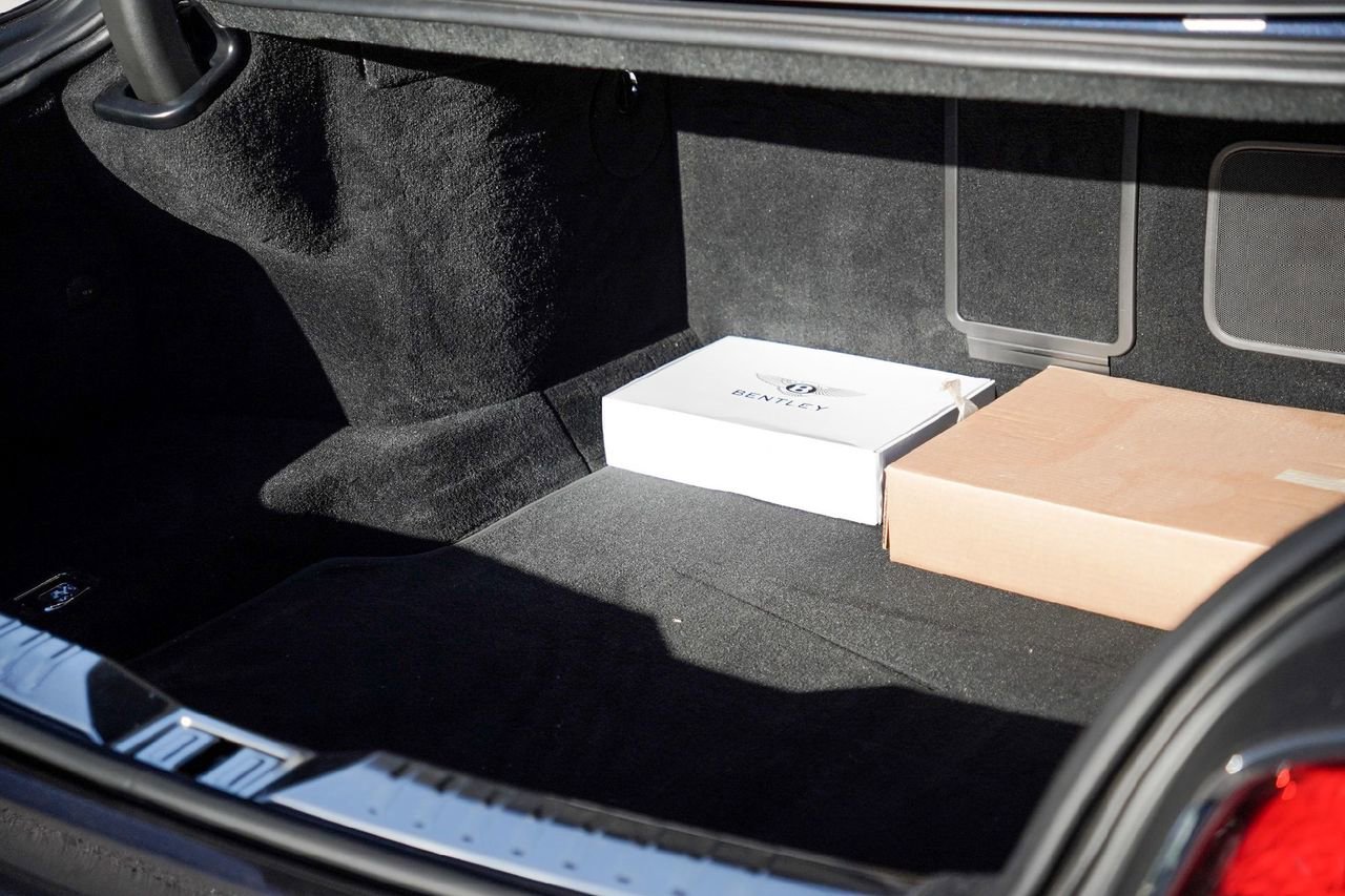 Certified 2023 Bentley Flying Spur W12 image 42