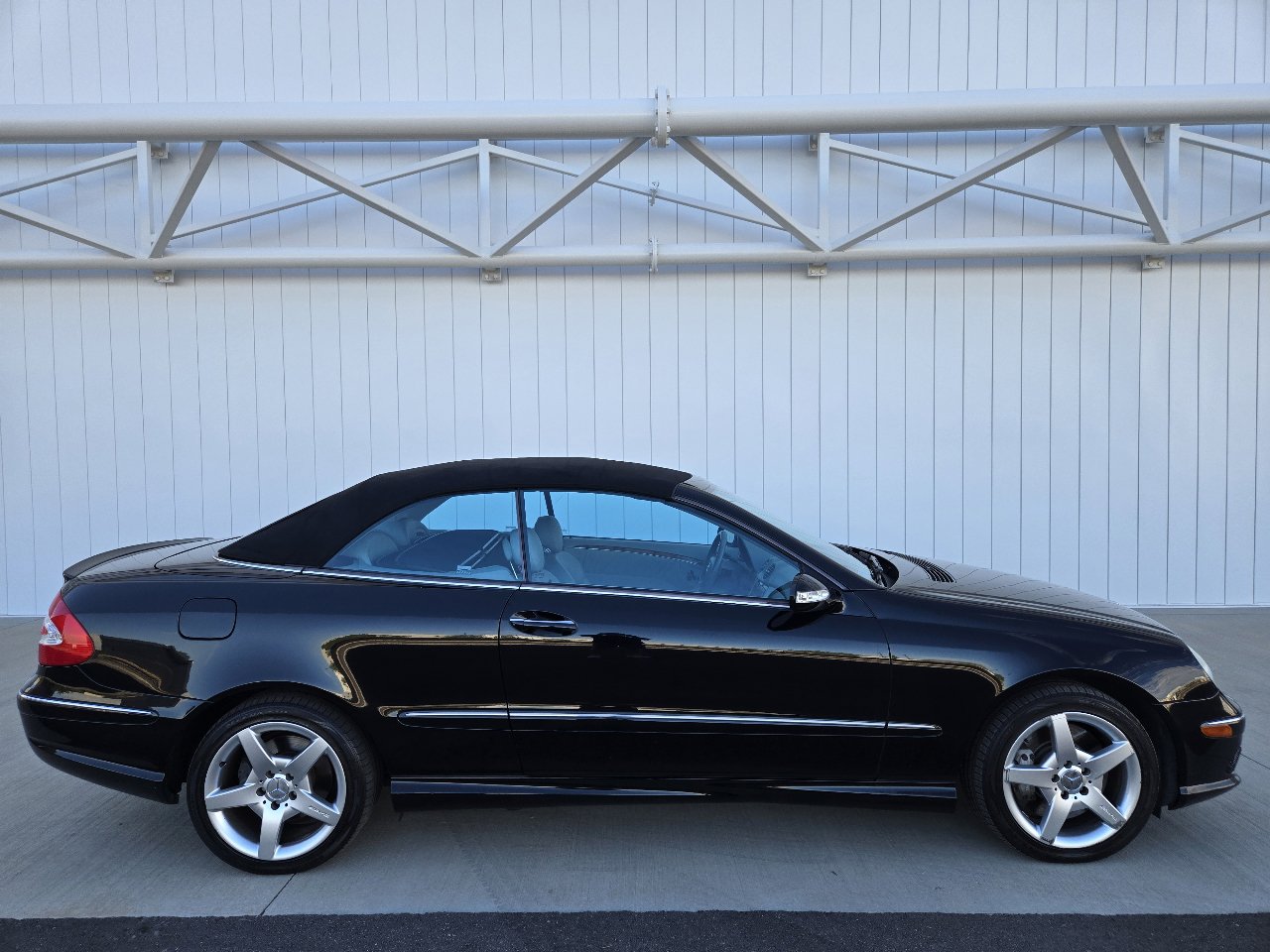 Used 2005 Mercedes-Benz CLK 500 Cabriolet image 8