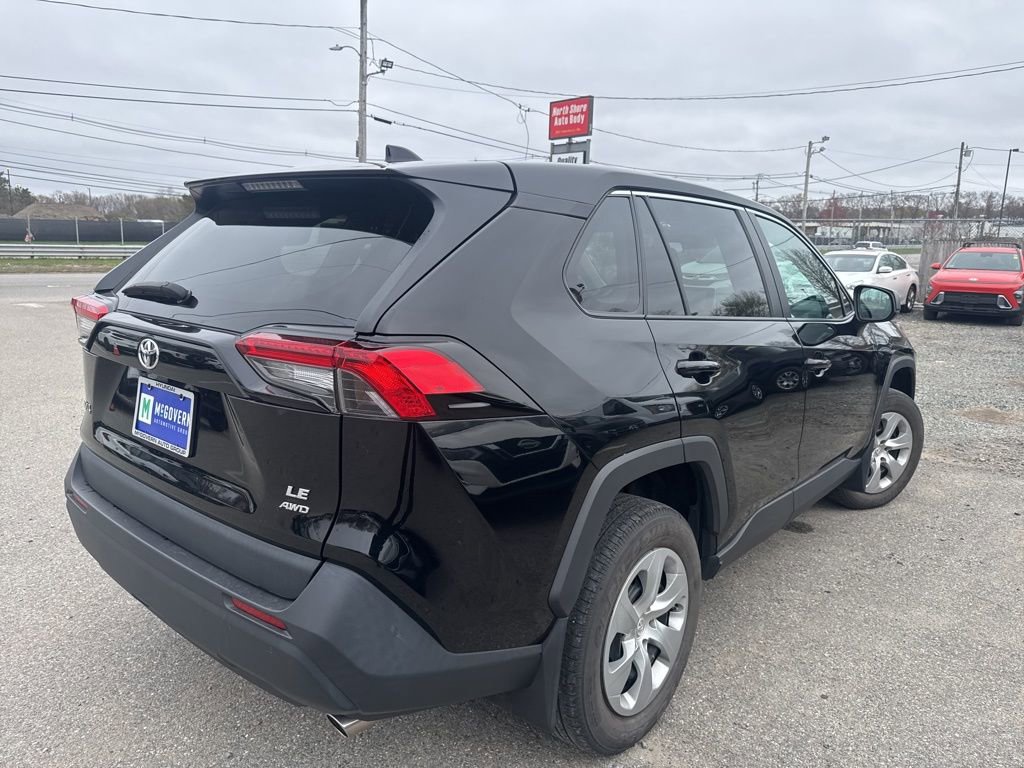 Used 2023 Toyota RAV4 LE AWD/4WD image 6